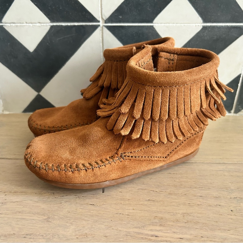 Minnetonka Brown Suede Moccasins Girls  11